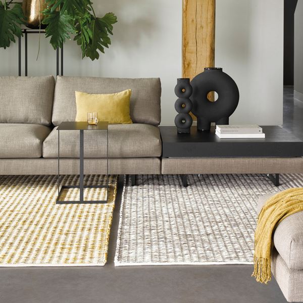 Comfortable Texture Rugs