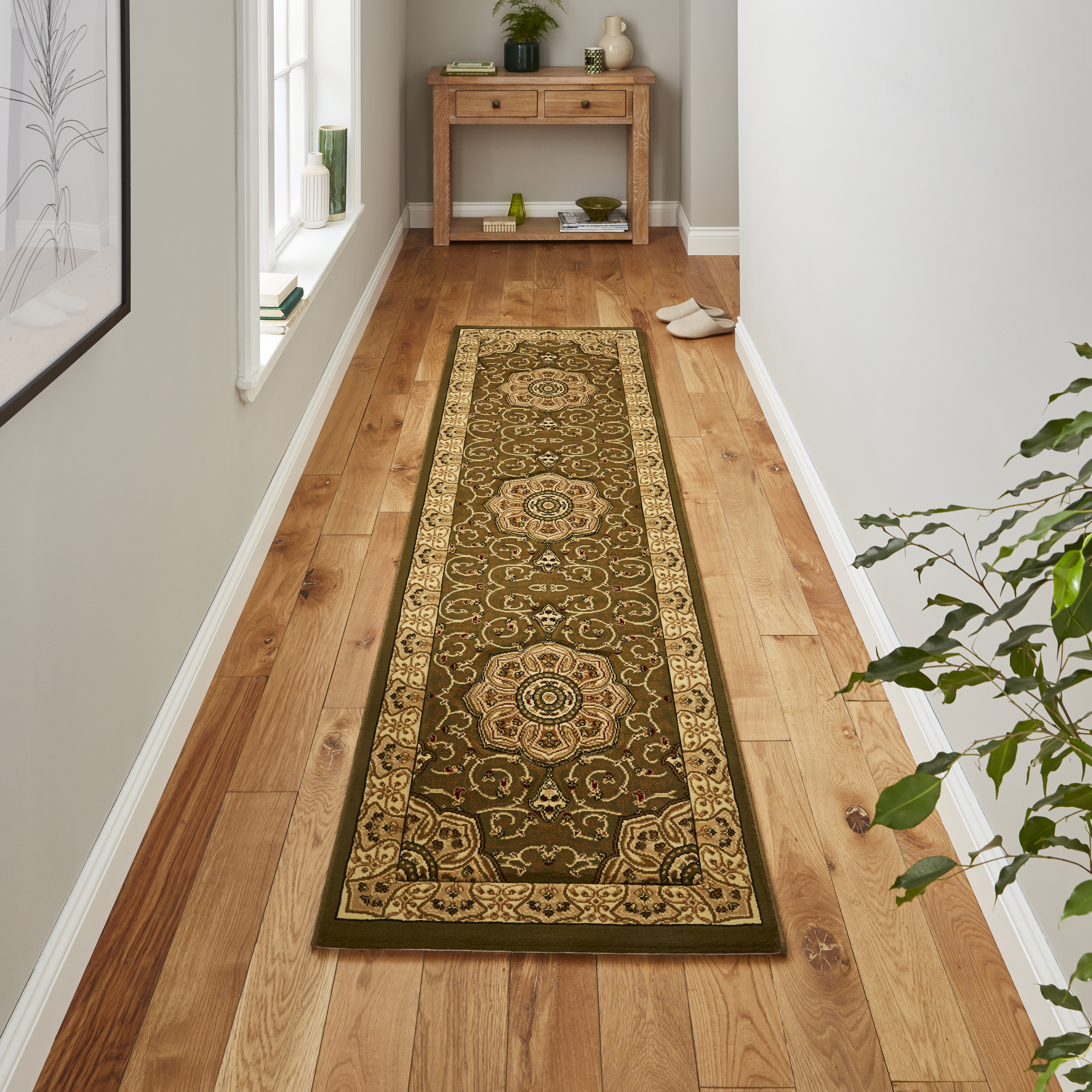 Heritage 4400 Hallway Runners in Black Cream buy online from the rug ...