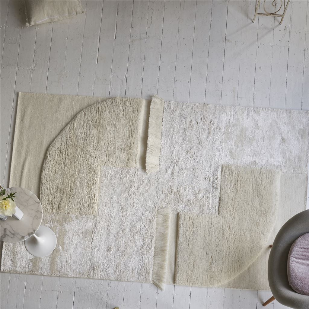 Bourdelle Wool Rugs By Designers Guild In Chalk White