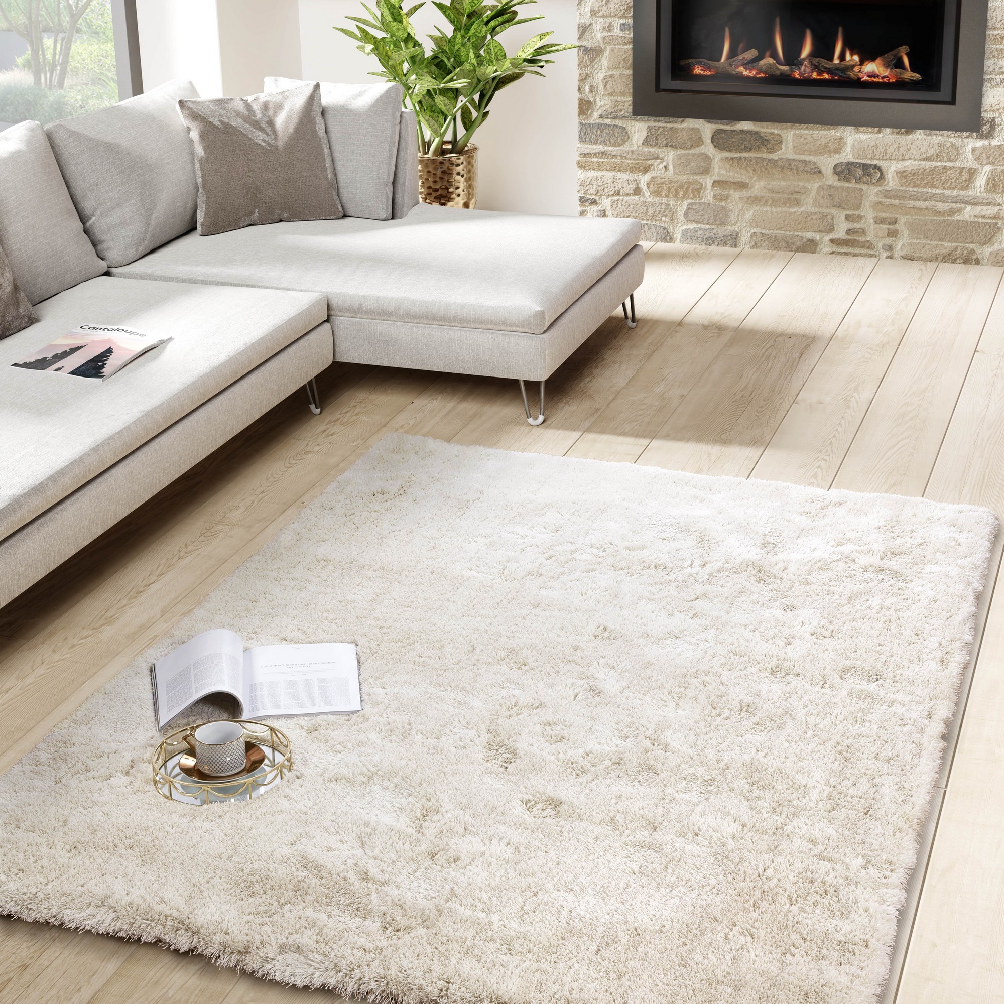 Breeze Plain Shaggy Modern Rugs In Ivory White