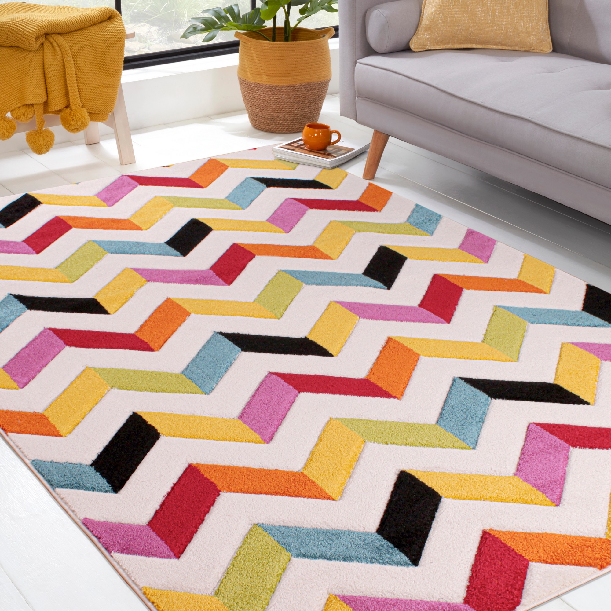 Spectra Coral Carved Chevron Modern Rugs In Multi