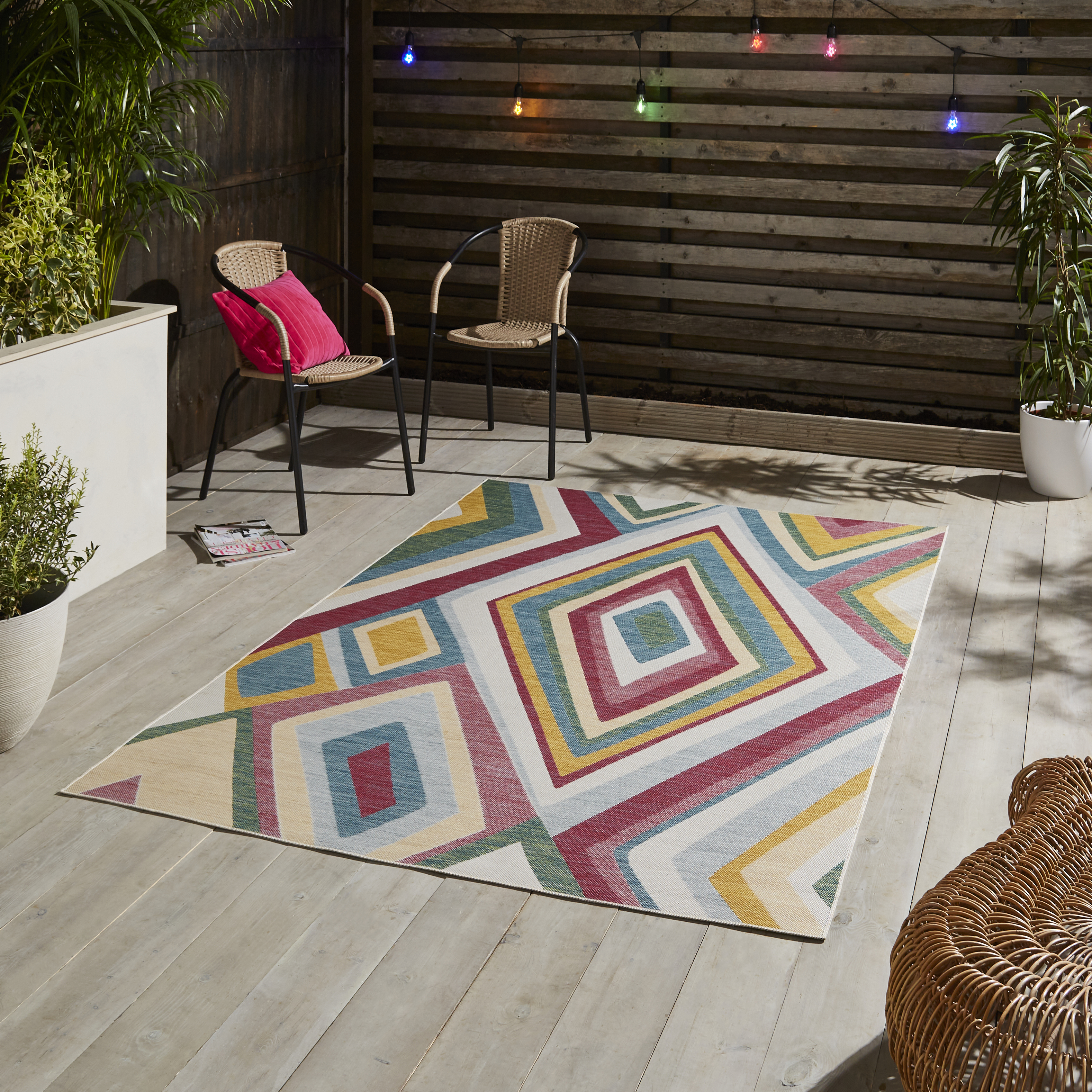 Spectrum E9335 Indoor Outdoor Geometric Rugs In Multi