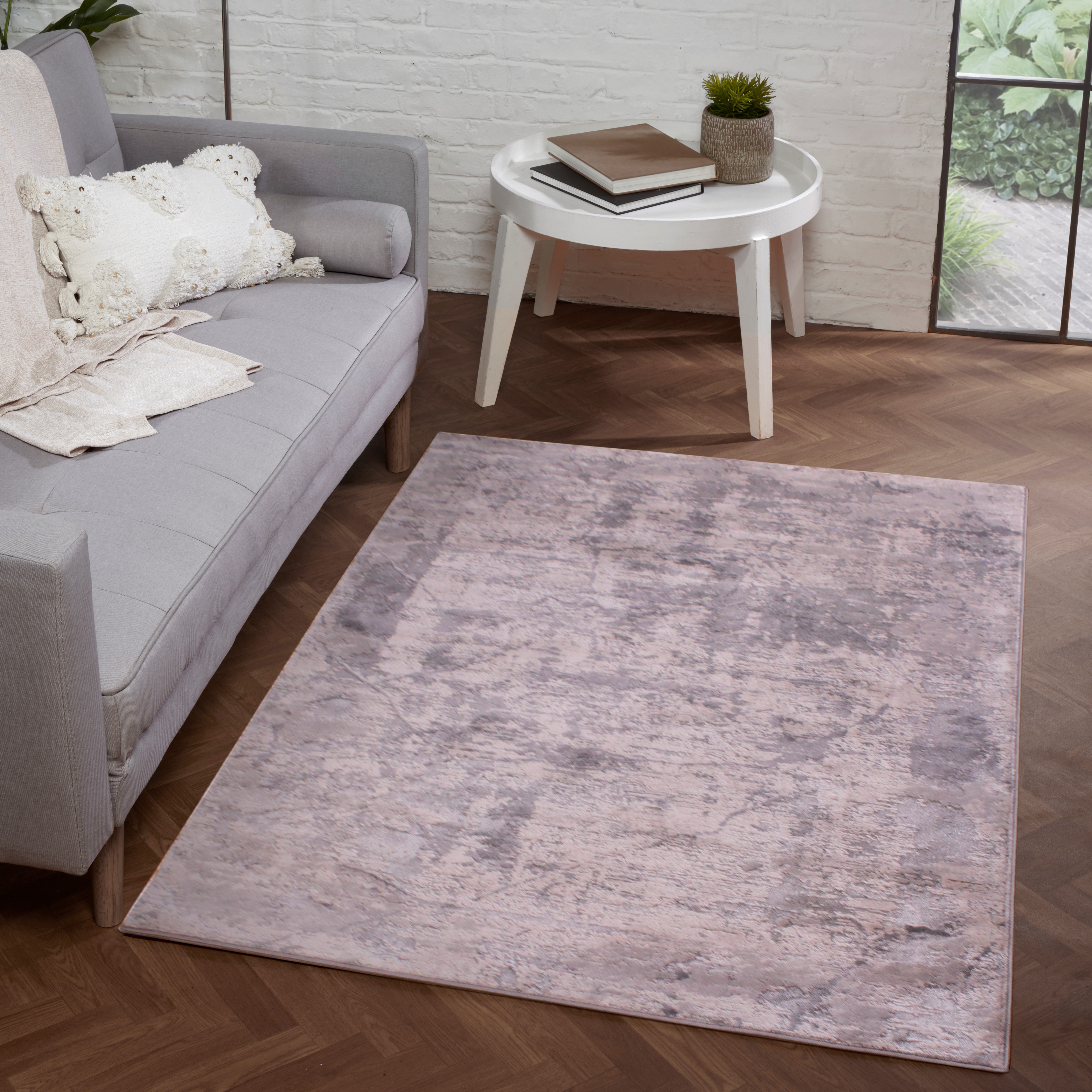 Arabella Hazy Abstract Distressed Modern Rug In Grey