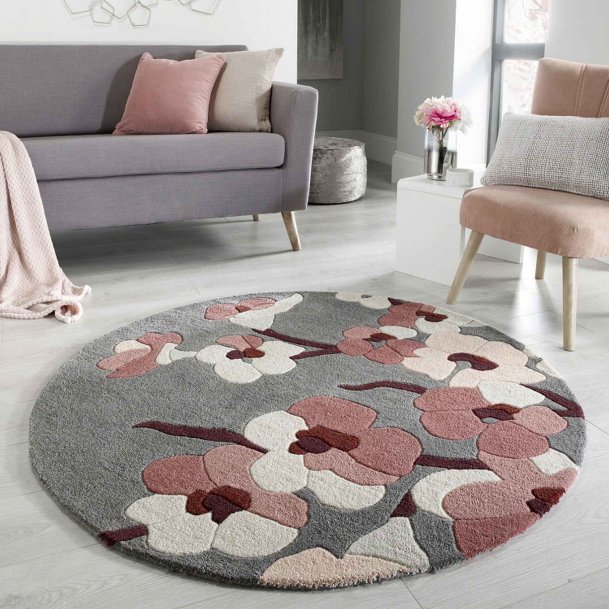 Astrid round rug