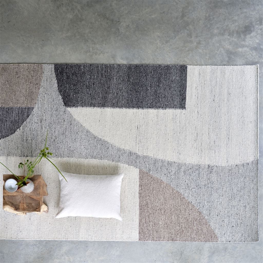 Jishiro Geometric Wool Rug By Designers Guild In Natural