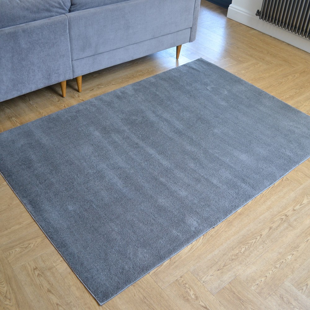 Lotus Shaggy Plain Modern Rugs in Anthracite Grey