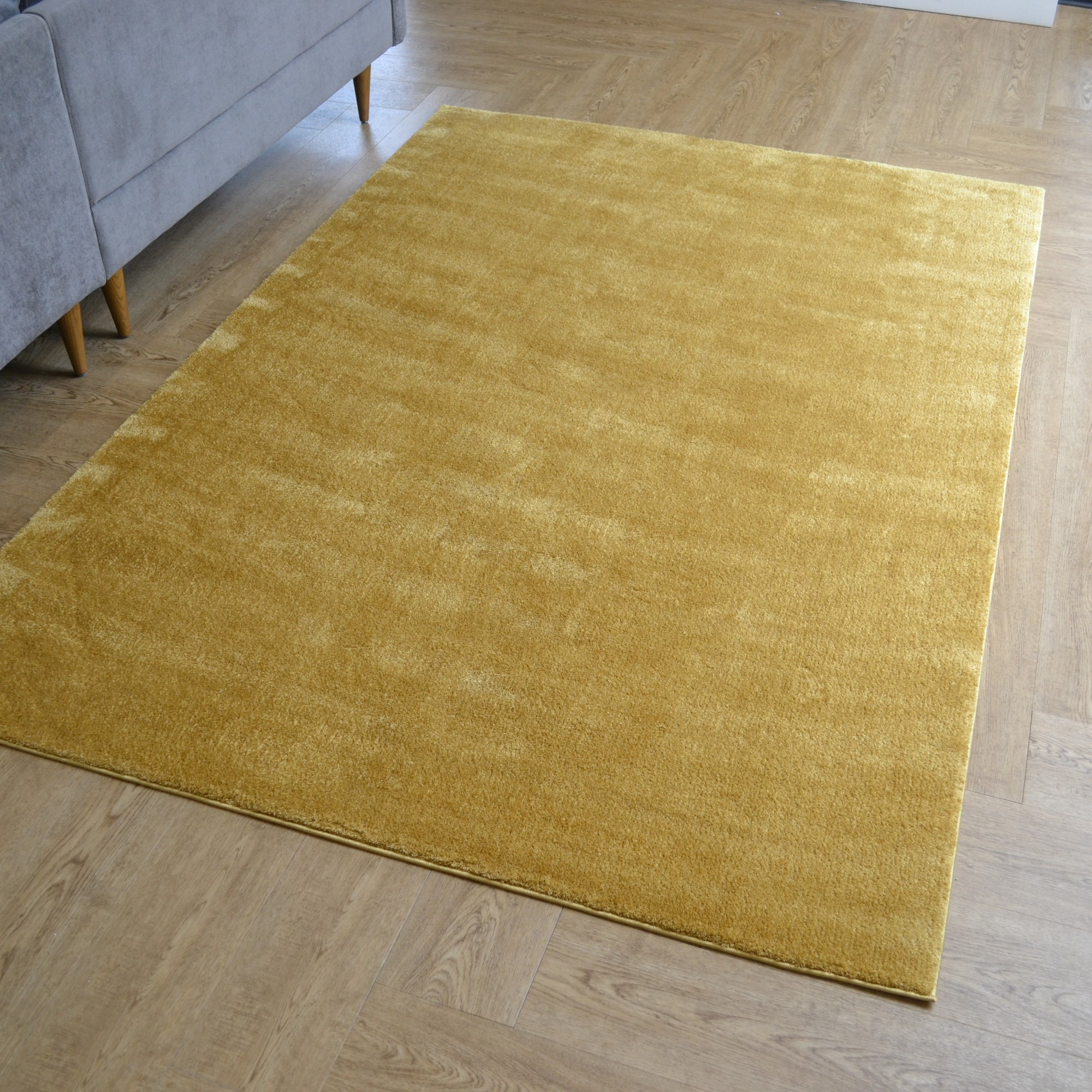 Lotus Shaggy Plain Modern Rugs In Gold Yellow