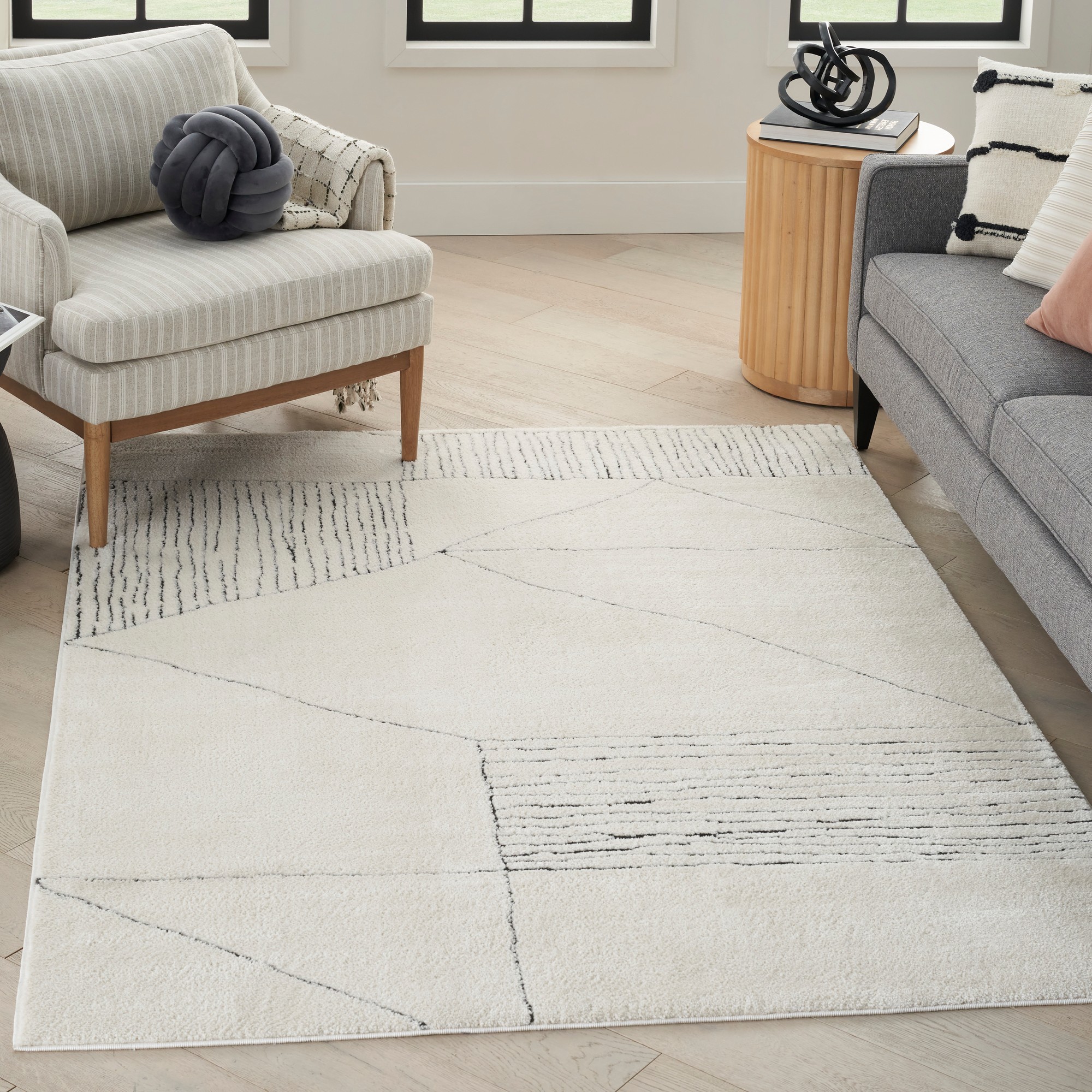 Modern Comfort Mnc02 Geometric Rug By Nourison In Ivory Black