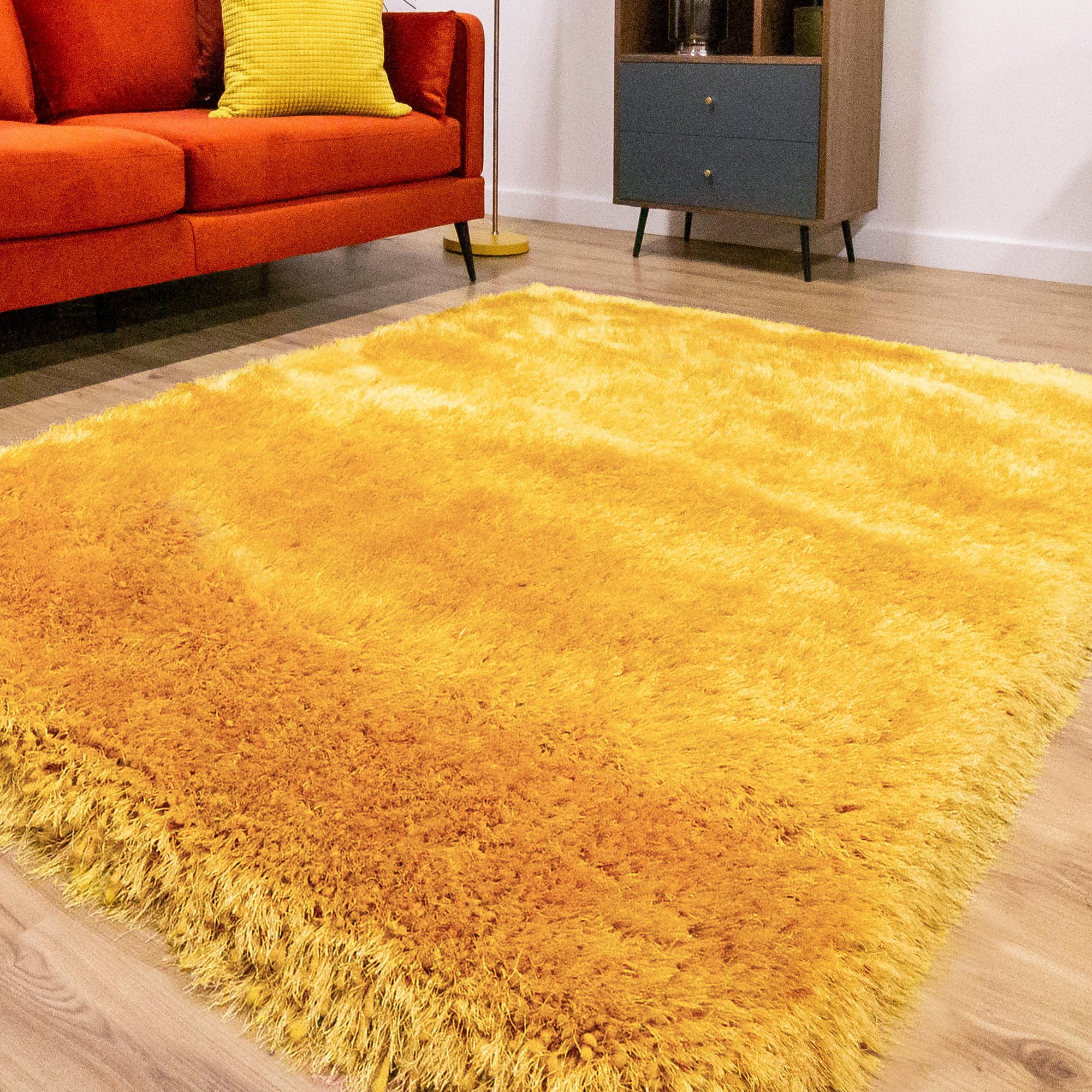 Mayfair Shaggy Rugs in Red buy online from the rug seller uk