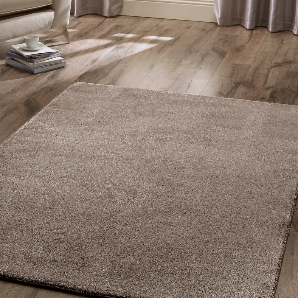 Relay Plain Modern Rugs in Latte