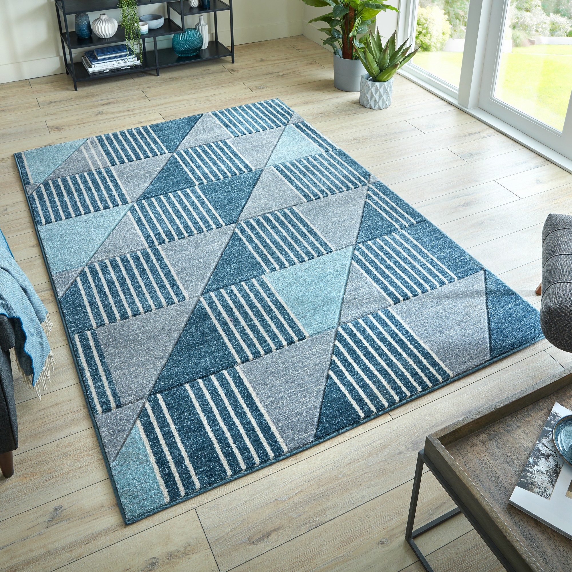 Modern Geometric Hand Carved Velocity Rugs In Blue Grey