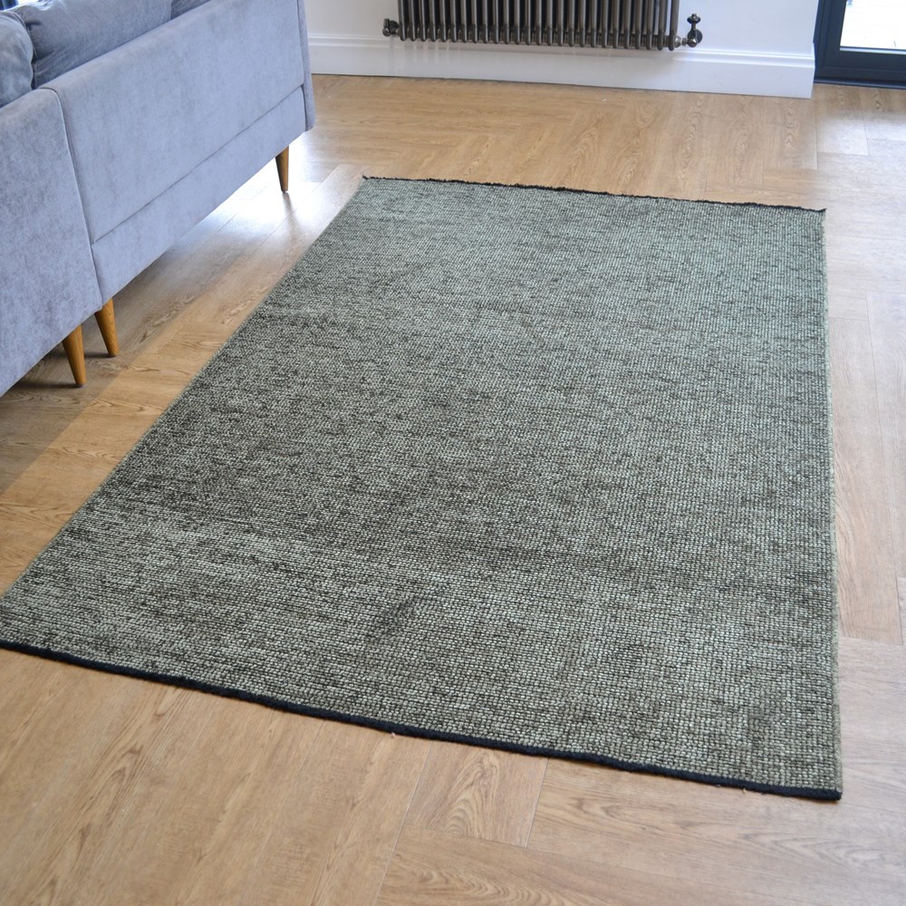 Zenith Jacquard Flatweave Tassel Geometric Rugs in Green